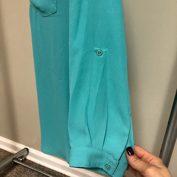 41Hawthorn Light Green Blouse - Picture 3 of 3